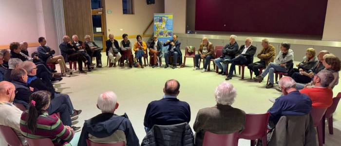 76e réunion publique du conseil de circonscription : du patrimoine local aux enjeux nationaux et internationaux, les citoyens au travail avec leur député à Yzeron